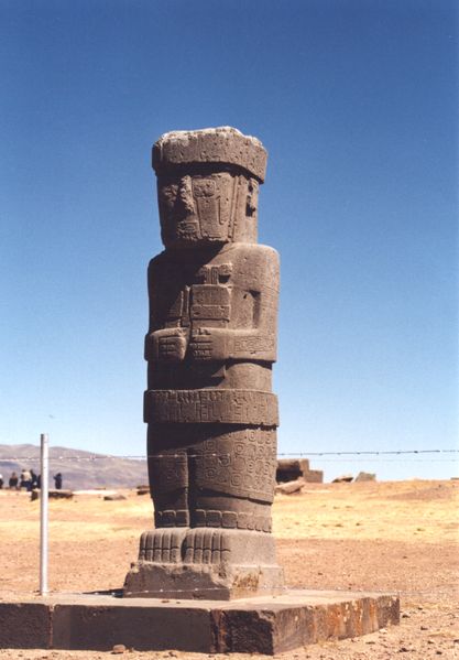 Tiwanaku, Tiahuanaco, statue of god like figure